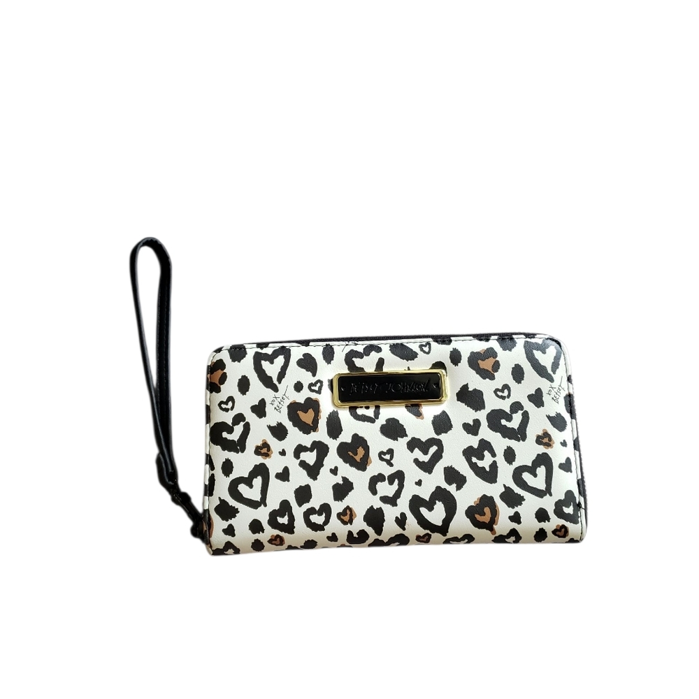 Betsey Johnson Leopard Heart Wallet Zip around wristlet clutch